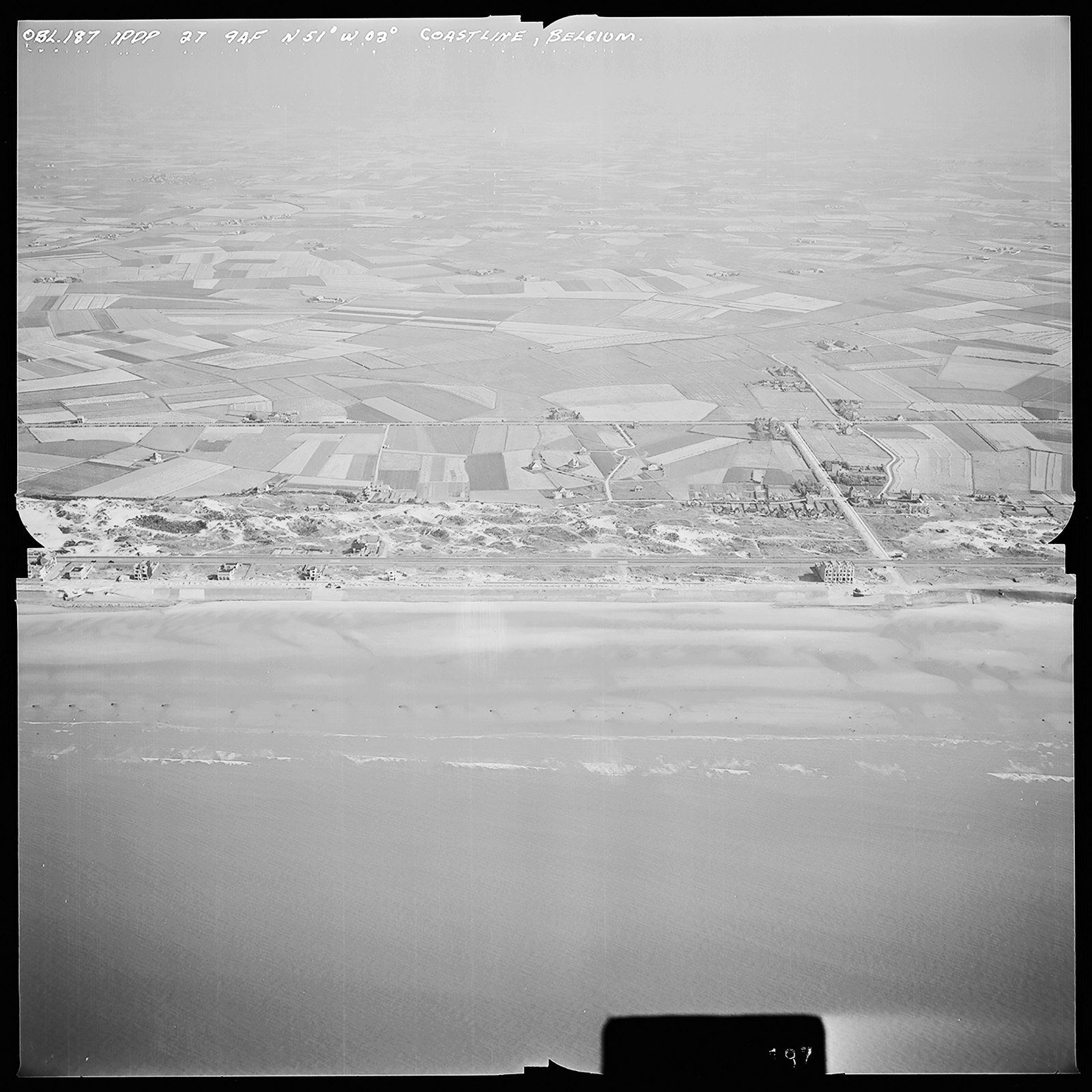 Atlantikwall - Mur de l'Atlantique - Atlantic Wall - 1945 - Belgien - Belgique - België - Belgium - Luftbild - Luftaufnahme - Luchtfoto - Vue aérienne